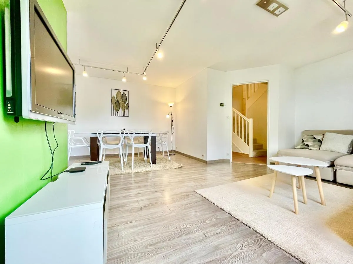 L'Orangerie - T4 - Centre Ville - Wifi Fibre - Au Calme - Lumineux Lorient Apartment