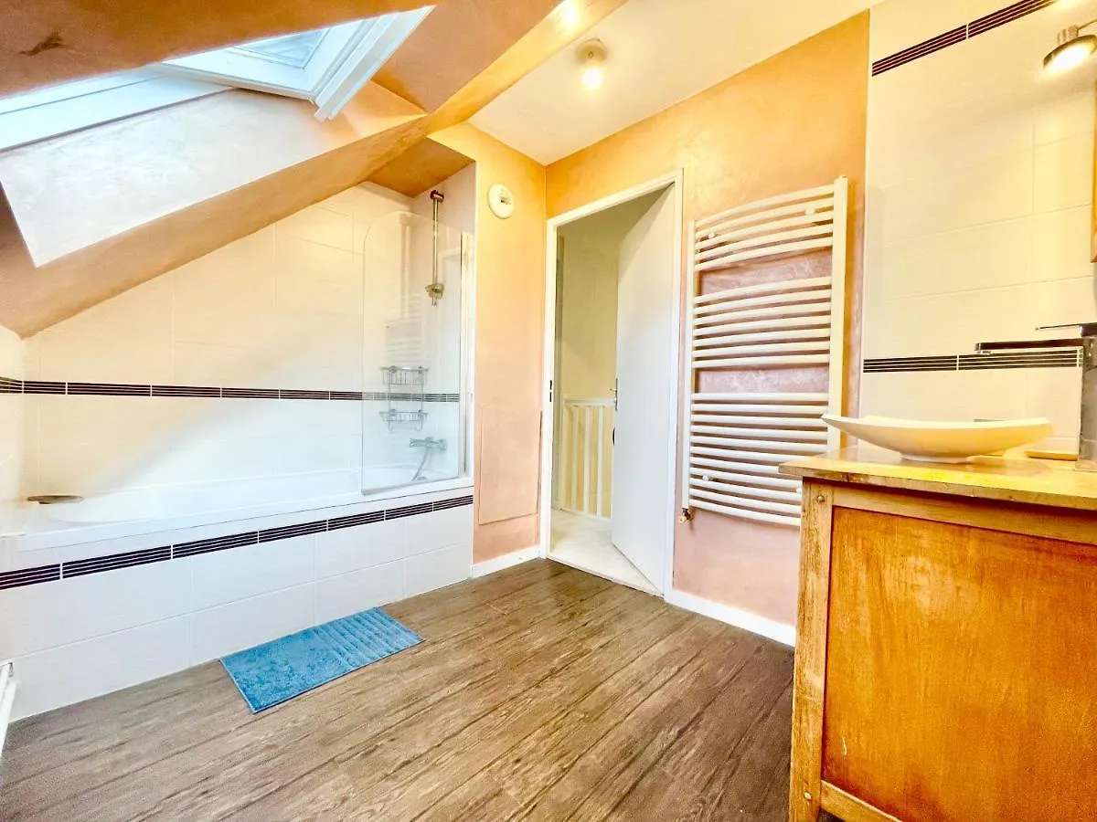 Apartment L'Orangerie - T4 - Centre Ville - Wifi Fibre - Au Calme - Lumineux Lorient France